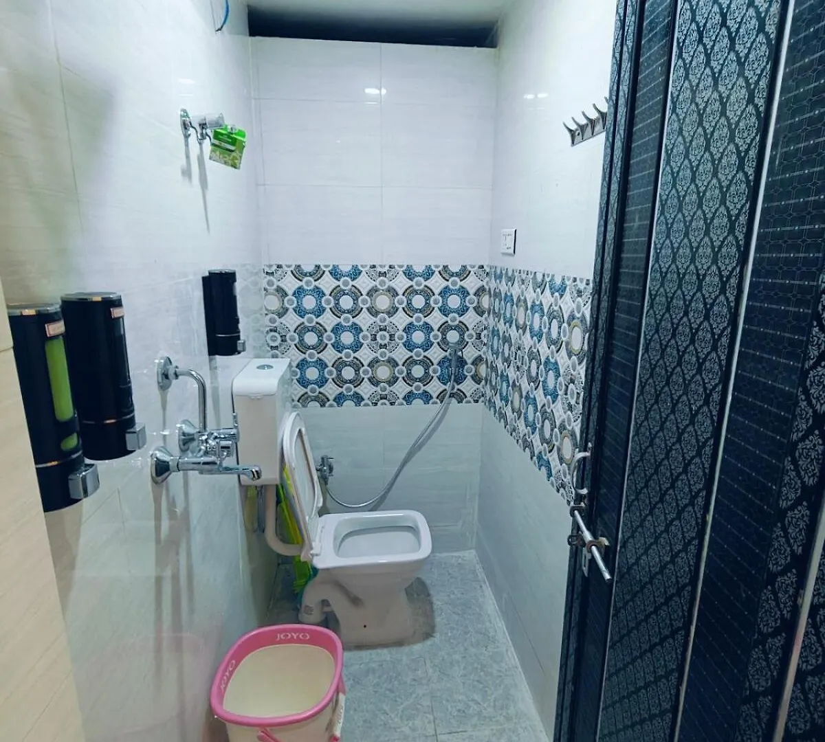 Anjani Home - 3Bhk Groundfloor Family Appartment Near Kashi Vishwanath Temple バラナシ アパート
