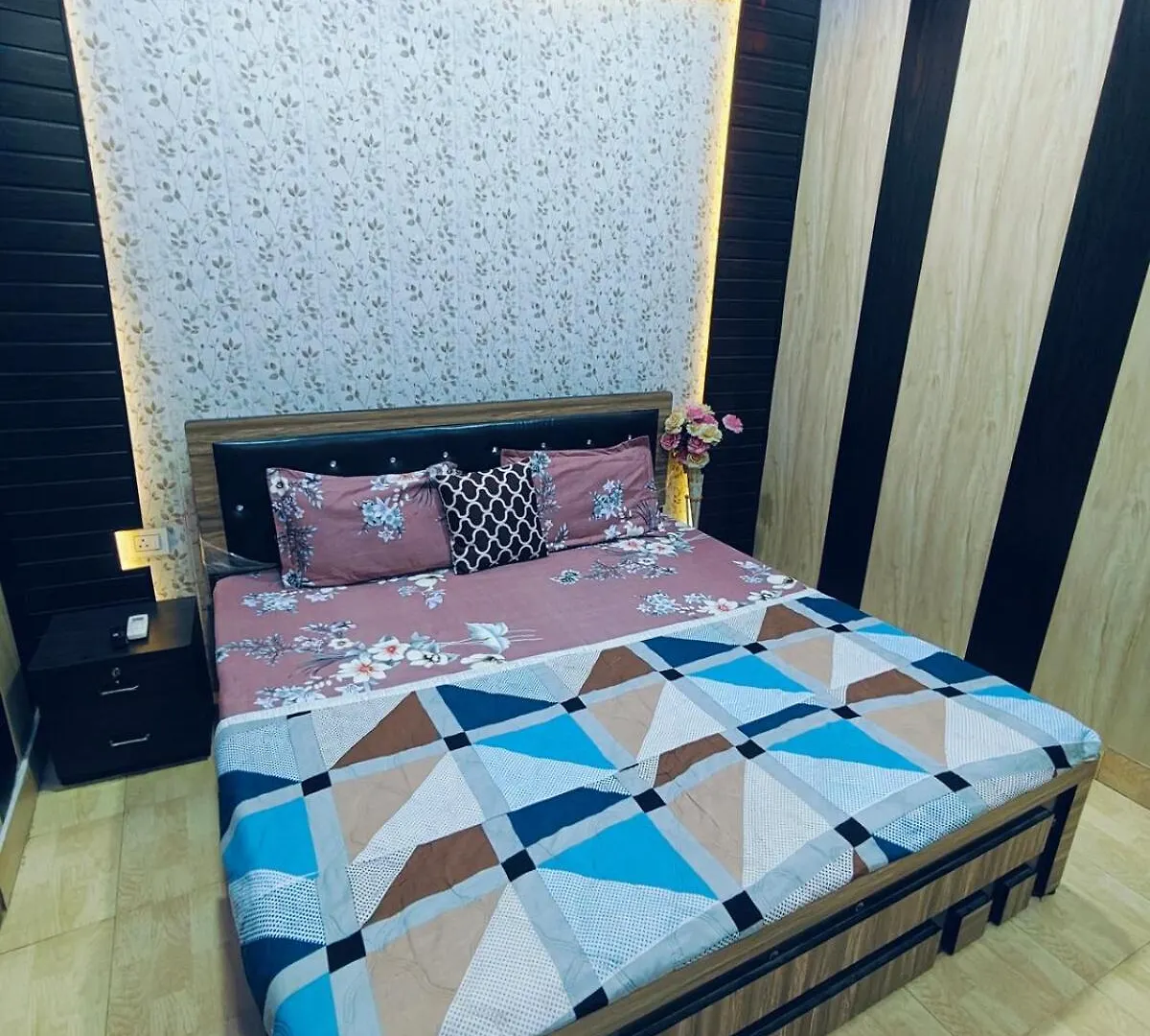 Anjani Home - 3Bhk Groundfloor Family Appartment Near Kashi Vishwanath Temple バラナシ アパート